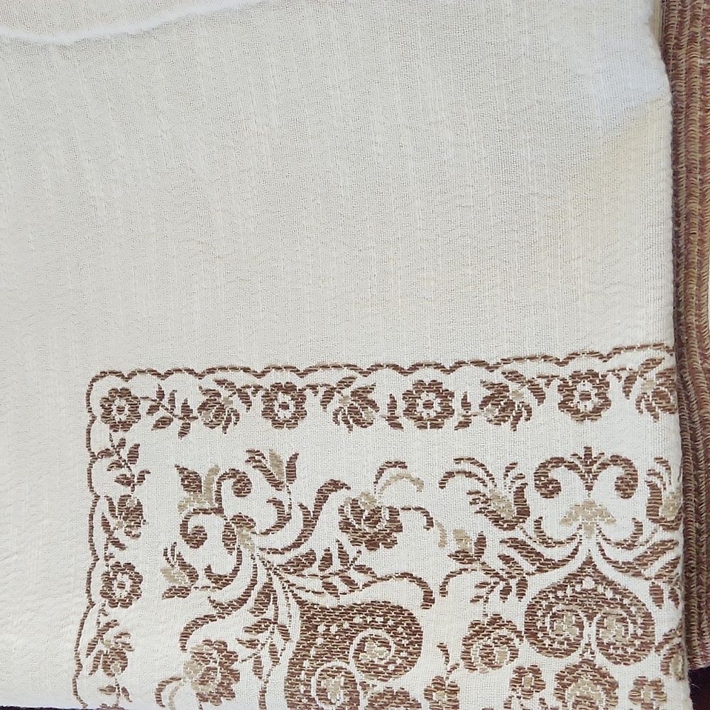 Vintage Austrian Tablecloth - Picture 3 of 3